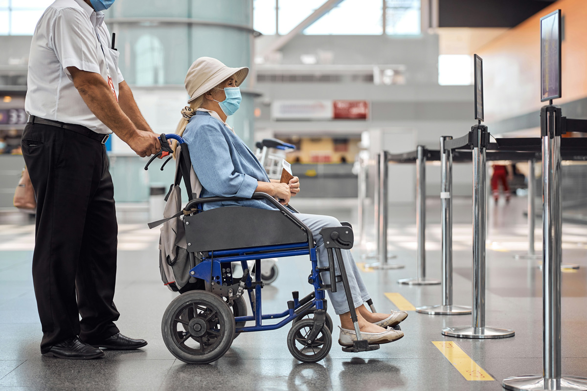 Viajar en avión para personas mayores